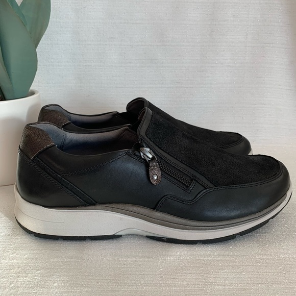 Aravon Pyper Black Leather Side Zip Comfort Slip On Sneakers Woman’s 9.5M - Picture 2 of 15